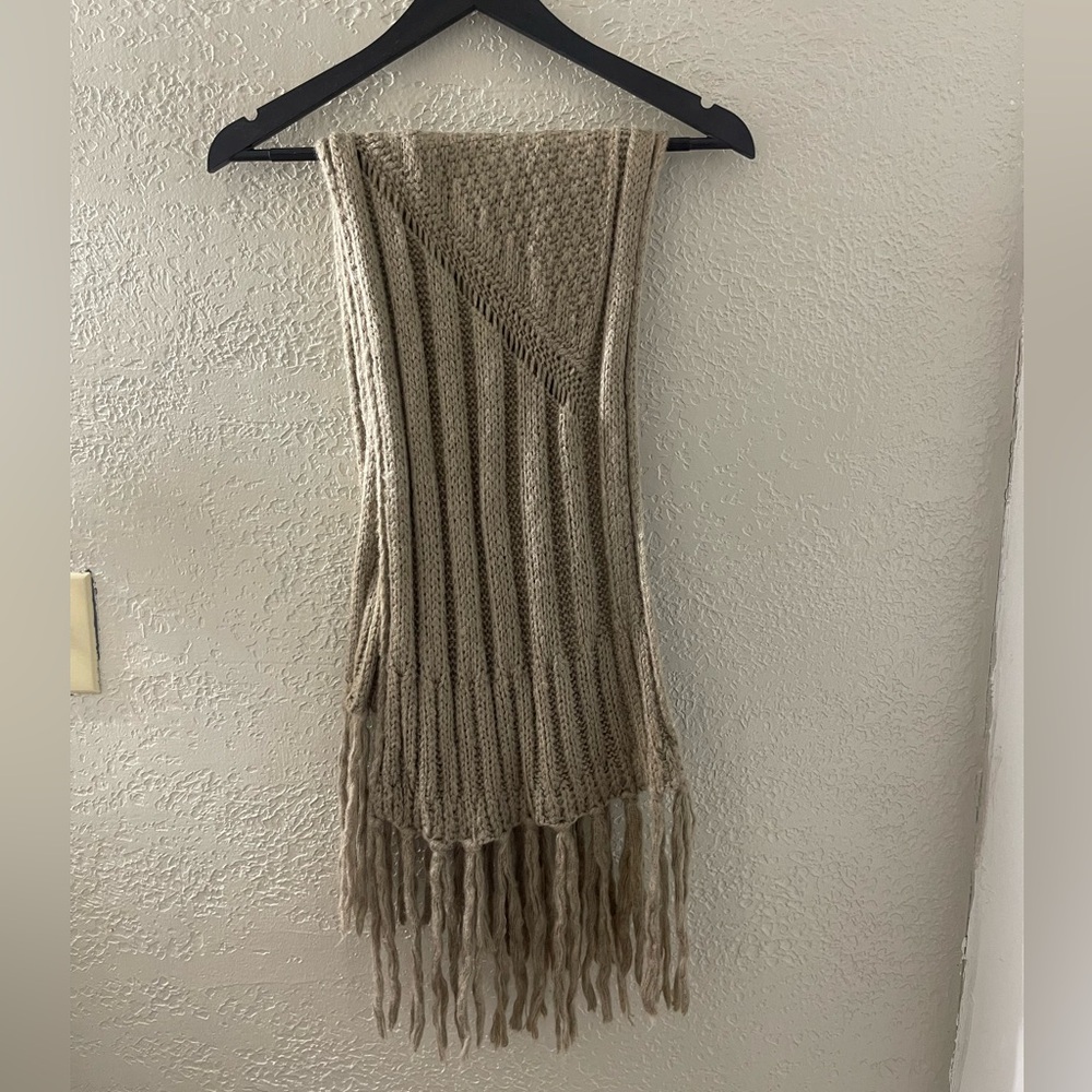 Elegant Tan‎ Knit Scarf with Fringe